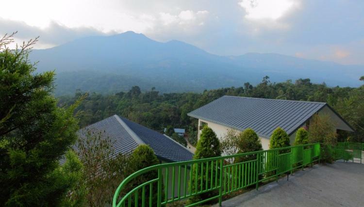 מלון Devikolam Blossom Hill Munnar מראה חיצוני תמונה