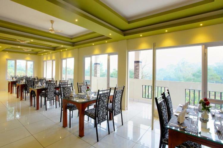 מלון Devikolam Blossom Hill Munnar מראה חיצוני תמונה